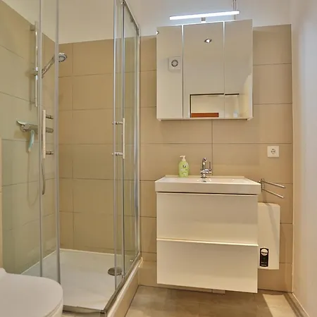 Haus Kastanienallee 3 Haus Kastanienallee 3 2 Apartman *