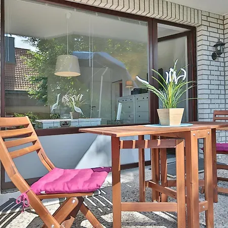 Haus Kastanienallee 3 Haus Kastanienallee 3 2 Timmendorfer Strand